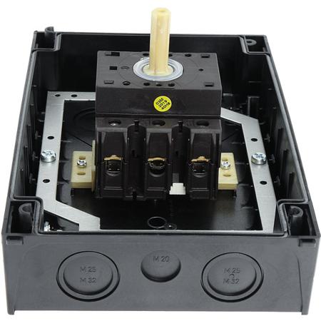 182422-P3-63-I4-MBS-SVB-SW Eaton 3 Pole Surface Mount Isolator Switch - 63A Maximum Current, 30kW Power Rating, IP65
