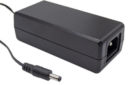 303-975 RS PRO 60W Plug-In AC/DC Adapter 24V dc Output, 2.5A Output