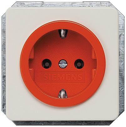 5UB1480 Siemens 5UB14 Orange Electrical Socket, 16A, Schuko