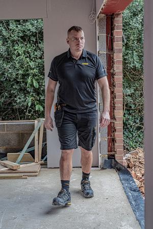 Rutland-M DeWALT Rutland Black, Grey Polyester Polo Shirt, UK- 39 - 41in, EUR- 99 - 104cm