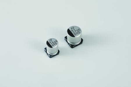 GYD1V151MCQ1GS Nichicon 150μF Conductive Polymer Hybrid Aluminium Electrolytic Capacitor 35V dc, Surface Mount -