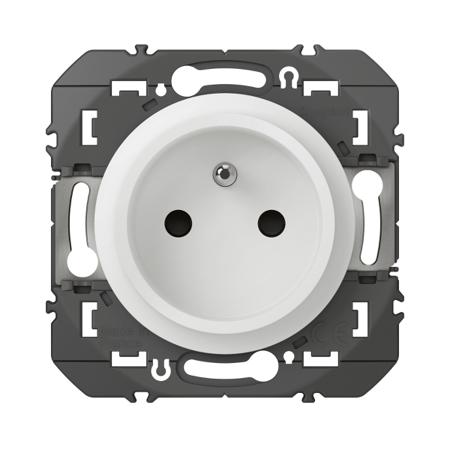 600328 Legrand 6003 White Plug Socket, 2 Poles, 16A, Indoor Use