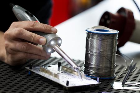 144-3701 RS Pro LED Light 240V ac Electrical Soldering Iron, 40W, Type F - Schuko plug with UK Convertor