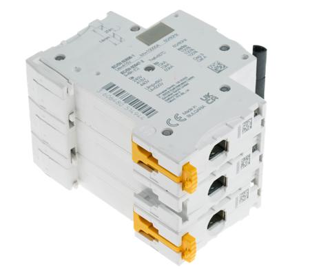 A9F54304 Acti 9 iC60H MCB Mini Circuit Breaker 3P, 4 A, 10 KA, Curve C