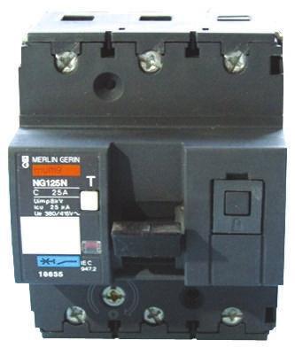 18656 Schneider Electric MG 63A MCB Mini Circuit Breaker, 4P Curve C, Breaking Capacity 50 kA