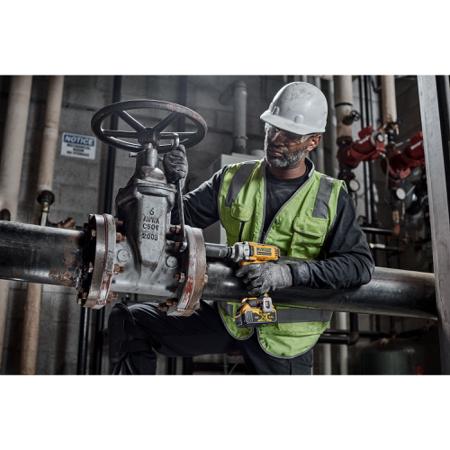 DCF892P2T-GB DeWALT 1/2 in5Ah Cordless Impact Wrench, UK Plug