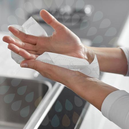 6781 KLEENEX Kleenex Ultra Slimroll () Rolled White Hand Towels, 198mm, 2-Ply, 400 Sheets