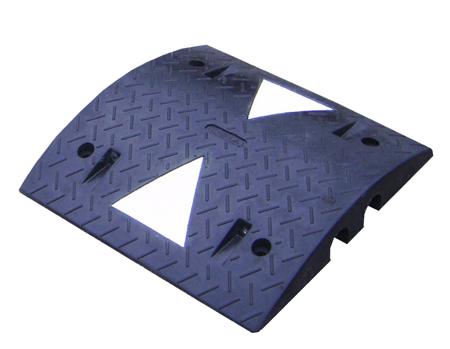 252-2797 RS PRO 600mm Black/White Cable Cover in Rubber, 80mm Inside dia.