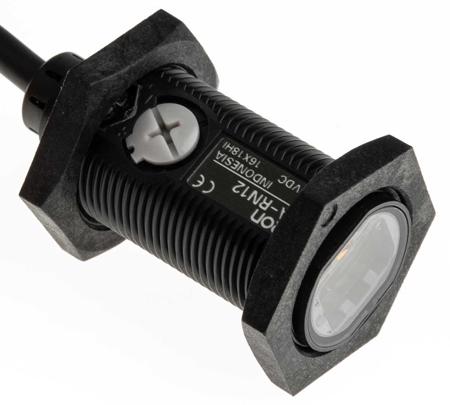 E3FA-RN12-2M Omron Diffuse Photoelectric Sensor, Cylindrical Sensor, 300 m Detection Range