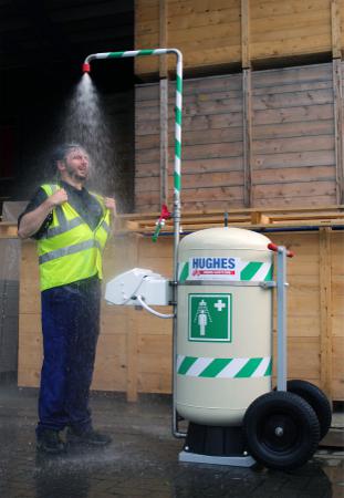HSHS040KGV Hughes Wall Mounted Eye Wash Unit, 734 x 1462 x 2315 mm