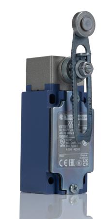 XCKJ10543 Telemecanique Sensors XCKJ Series Roller Lever Limit Switch, 1NC/1NO, IP66, DPST, Zinc Alloy Housing, 240V ac Max, 3A