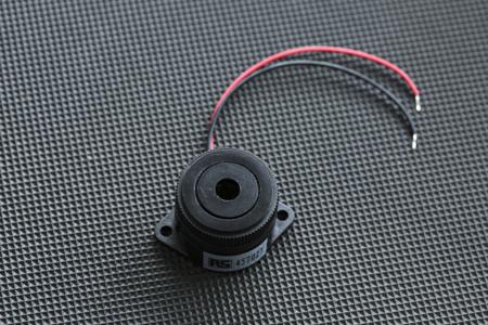 457-027 RS Pro 1.5 → 28 V dc 95dB Panel Mount Continuous Internal Piezo Buzzer, 3000 → 4000 Hz