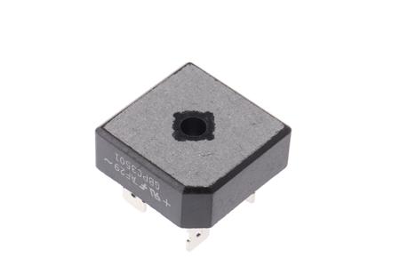 GBPC3501 onsemi Bridge Rectifier, 35A, 100V, 4-Pin