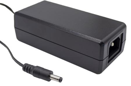 303-982 RS PRO 90W Plug-In AC/DC Adapter 24V dc Output, 3.75A Output