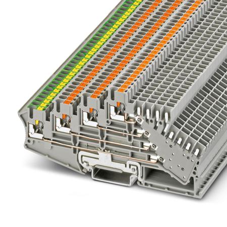 3012316 Phoenix Contact PT Series PT 2,5-PE/3L/2P Non-Fused Terminal Block, 12-Way, 10A, 26 → 12 AWG Wire, Push In