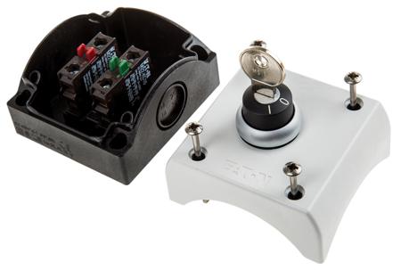 216526 M22-WRS/KC11/I Eaton Stay Put Control Station Switch - SPDT, Plastic, 1 Cutouts, Black, IP66
