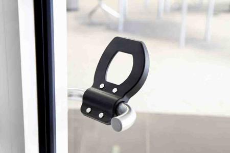 81-5121-PLHN9005L-BOW-HANDLE-19-22 TR Fastenings Black Hands Free Door Opener