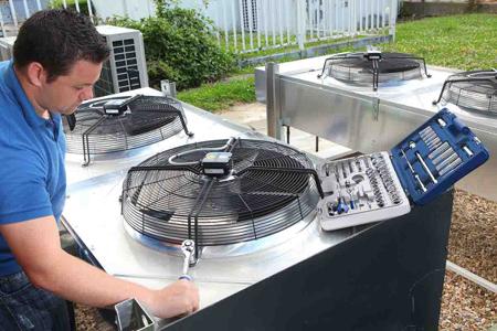 E034805 98 PIECE 1/4" - 1/2" SOCKET SET