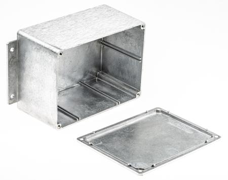 517-3759 Aluminium Enclosure, Shielded, Flanged, 168.7 x 101.6 x 76.5mm
