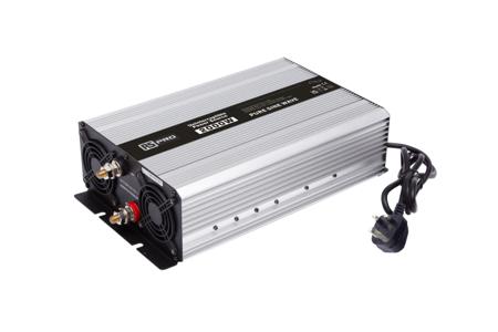 268-5134 RS PRO Pure Sine Wave 2000W Fixed Installation DC-AC Power Inverter, 24V dc Input, 230V ac Output, No