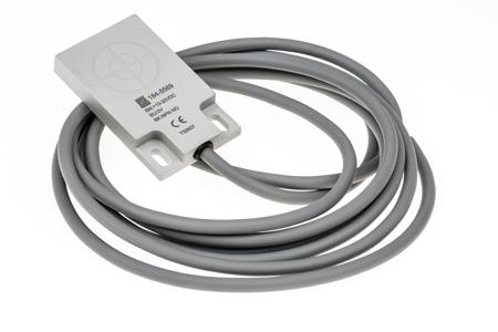 184-5569 RS PRO Capacitive Block Proximity Sensor, 5 mm Detection, NPN NO, 10 → 30 V dc