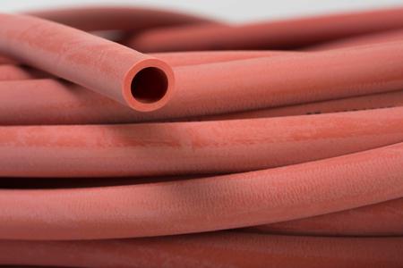 710047 Saint-Gobain Industrial & Consumer Solutions Versilon™ GSR Flexible Tube, Natural Rubber, 1mm ID, 3mm OD, Red, 25m