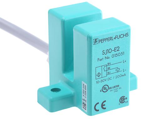 SJ10-E2 Pepperl + Fuchs Inductive Slot Proximity Sensor, 10 mm Detection, PNP NO, 10 → 30 V dc