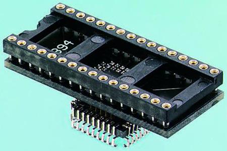 W9393 Winslow Straight 1.27 mm, 15.24 mm Pitch IC Socket Adapter, 28 Pin Male DIP to 32 Pin Female PLCC