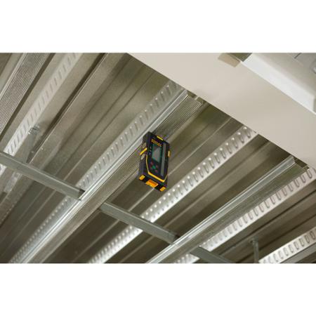 FMHT77653-0 DeWALT  Laser Measure, ± 1mm Accuracy