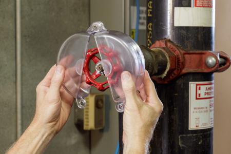 TRANSPARENT-GATE-VALVE-LOCKOUT---5--6-5- Brady Clear Polycarbonate Gate Valve Lockout, 9.7mm Shackle, 165mm Attachment