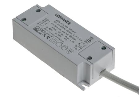 4058075126886 LEDVANCE 4.5W Spotlight, 220-240 V, Warm