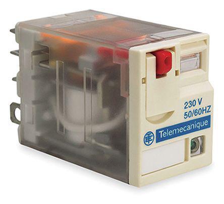 RPM12F7 Schneider Electric SPDT DIN Rail Non-Latching Relay, 120V ac Coil