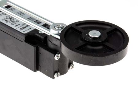 902-6887 IP65 Snap Limit Switch Adjustable Lever Thermoplastic Fibreglass, NO/NC, 400V