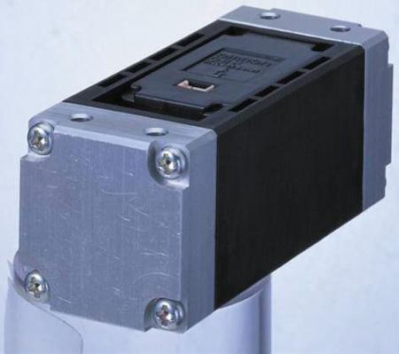 D6F-10A5-000 Omron, 0 → 10 L/min Mass Flow Controller, 3-Wire Connector, Analogue, 10.8 → 26.4 V dc