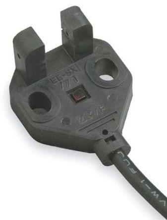 EE-SX771P Omron Through Beam (Fork) Photoelectric Sensor Maximum of 5 mm Detection Range PNP L Shaped Style IP60