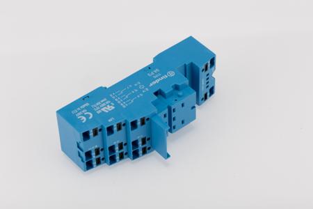 94-P3SMA Finder Relay Socket, DIN Rail for use with 55.33 Relay