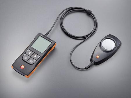0563-1545 Testo Luminance Meters, 0lx to 100000lx, ±3 %