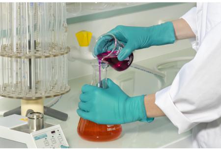 34977068 Mapa SOLO 977 Green Nitrile Chemical Resistant Gloves, Size 8, Nitrile Coating
