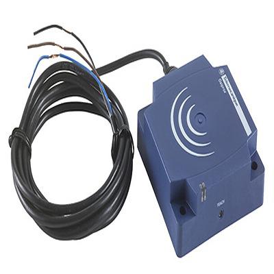 XS8D1A1PBL10 Telemecanique Sensors Inductive Block-Style Inductive Proximity Sensor, 60 mm Detection, PNP Output, 24 V
