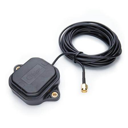 MIKROE-4480 MikroElektronika  Square Multi-Band Antenna with SMA Male Connector, GPS