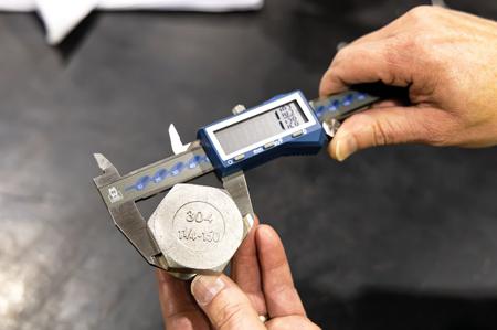 MW110-20DFC Moore & Wright 200mm Digital Caliper Caliper 0.01 Resolution, Imperial, Metric