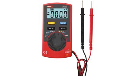 UT120B UNI-T  LCD Multimeter, 600V ac Max