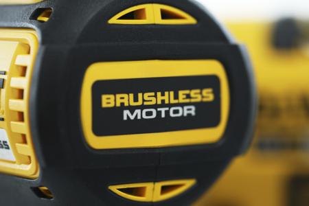 DCK276P2-GB Dewalt XR Brushless, 5Ah Li-ion Cordless Drill