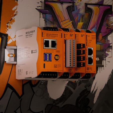 PR100417 Revolution PI RevPi Connect 5, Industrial Computer, 22W, ARM Cortex 2.4 GHz, 32 GB, 4