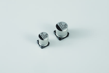 GYD1V101MCQ1GS Nichicon 100μF Conductive Polymer Hybrid Aluminium Electrolytic Capacitor 35V dc, Surface Mount -