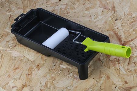 RS_913-2468 RS PRO Paint Roller and Tray Kit includes: 2 x Acrylic Roller Sleeve, 2 x Foam Roller Sleeve, Mini Roller Cage Frame,