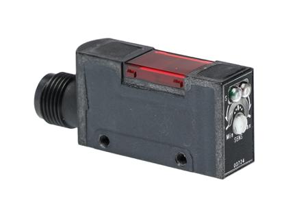 E3S-AD88 Omron Diffuse Photoelectric Sensor 100 mm Detection Range PNP IP67 Block Style