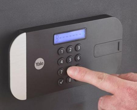 YSEM-520-EG1 8888 49.8L Safe Safe