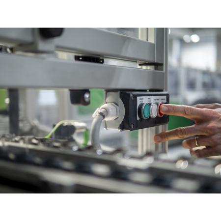 XB5RFA02 Schneider Electric Harmony XB5R Green Wireless Push Button Starter Kit 2 C/O