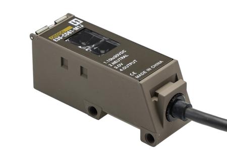E3S-CD61-M1J-0-3M Omron Diffuse Photoelectric Sensor Maximum of 700 mm Detection Range NPN, PNP IP67 Block Style E3S-CD61-M1J 0.3M